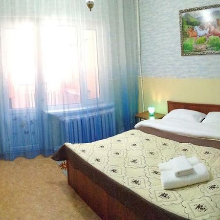 Апартаменты На Улице Розыбакиева, 275-2 Almatý Exterior foto